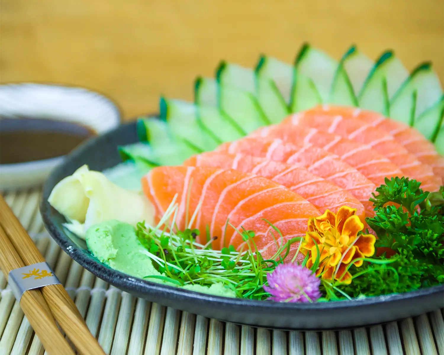 Sushi and sashimi style seafood presentation